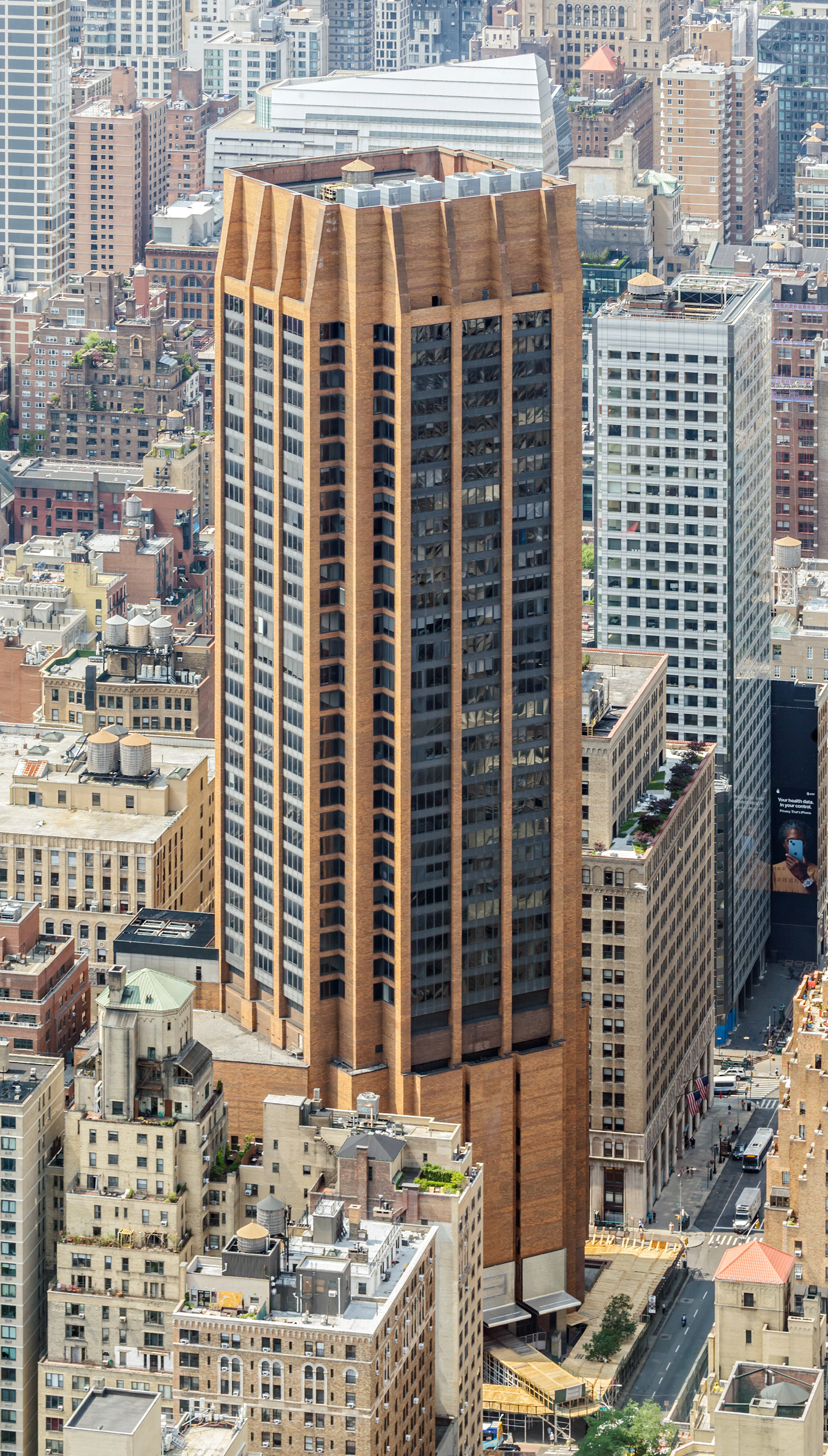 3 Park Avenue, New York City - View from One Vanderbilt. © Mathias Beinling
